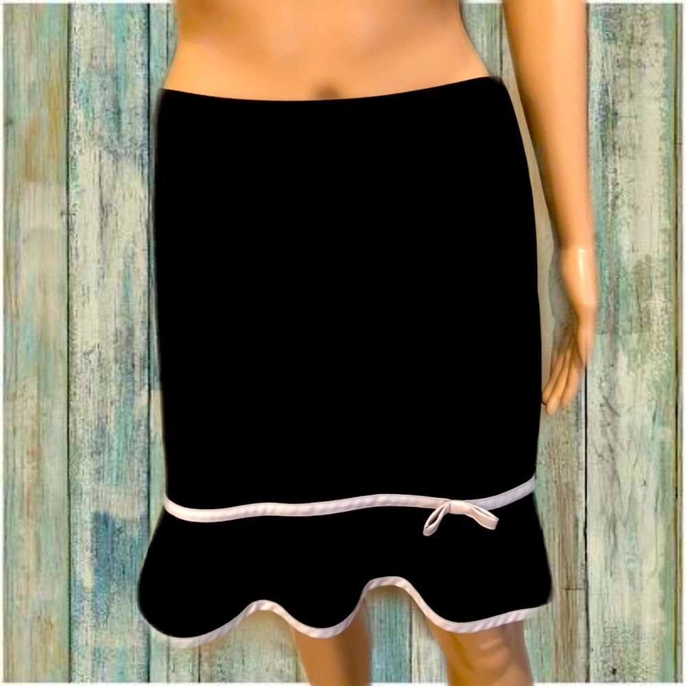 Express Skirt. Stretch fabric.
